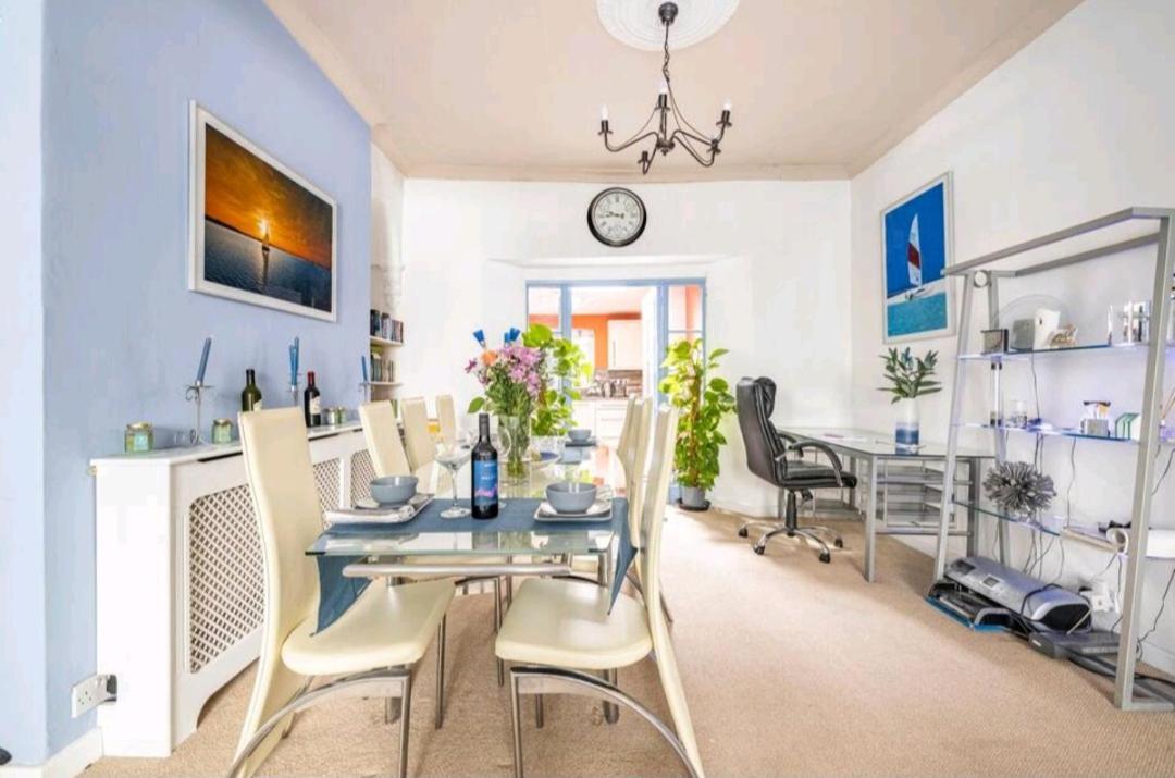The Mews - Less Than 1Km To City Centre - Stadium - Castle - 10 Min Walk Cardiff Bagian luar foto